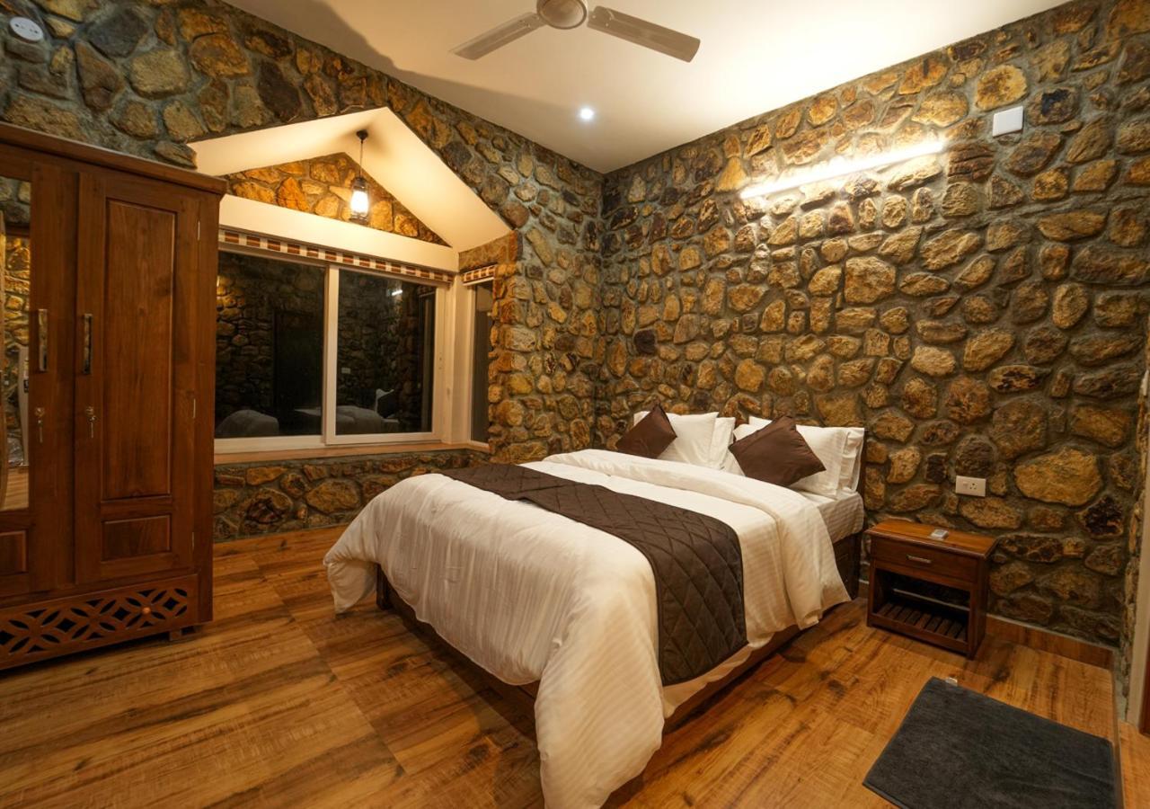 Tiyans Stone Castle Private Tea Villa Vagamon By Voye Homes Exterior foto