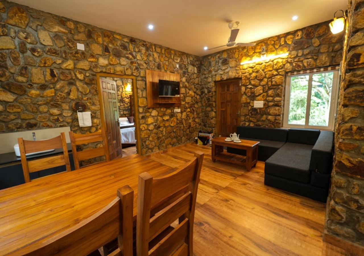 Tiyans Stone Castle Private Tea Villa Vagamon By Voye Homes Exterior foto