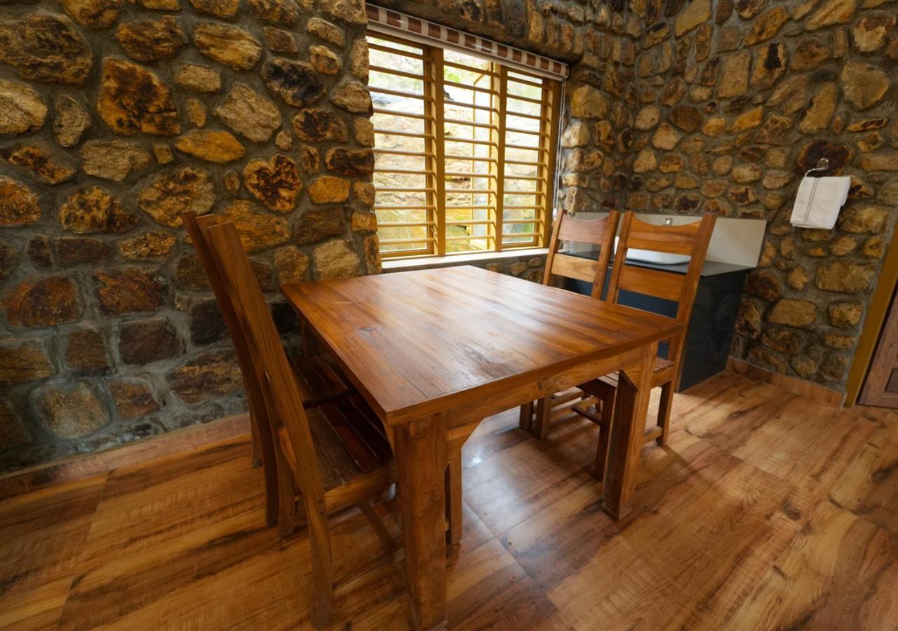 Tiyans Stone Castle Private Tea Villa Vagamon By Voye Homes Exterior foto